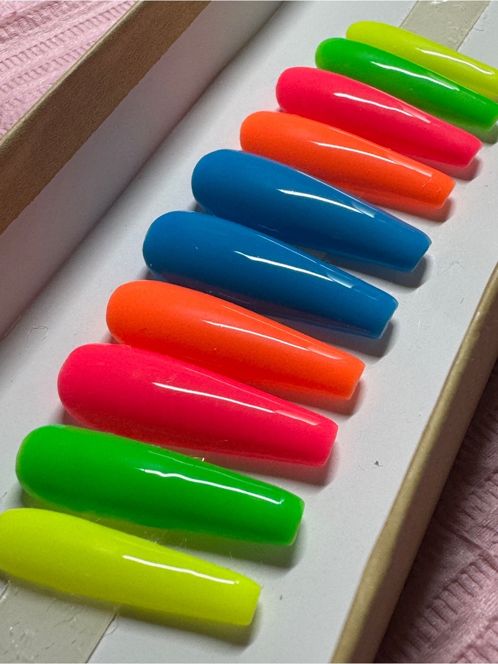 Neon Ombre Press-On Nail Set — Bright Accent Colors (2,5,4,6,9) thumb to pinky